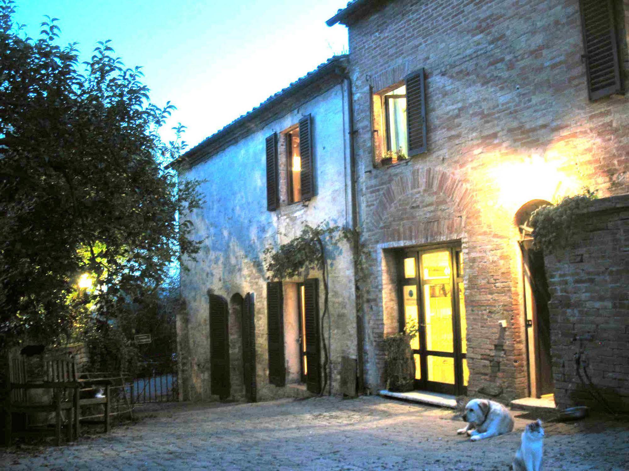 Agriturismo La Torretta Siena Exterior foto